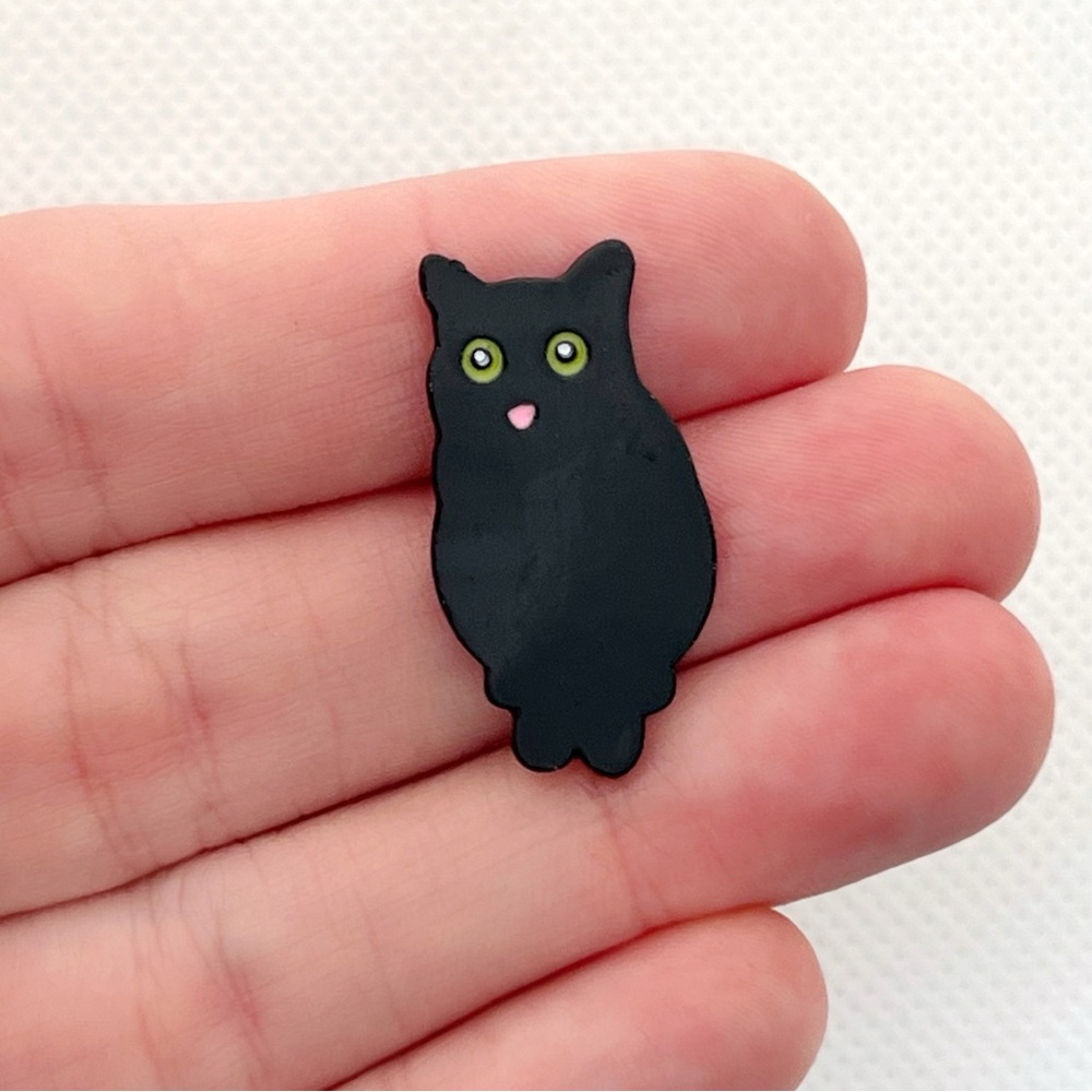 Blep enamel pin